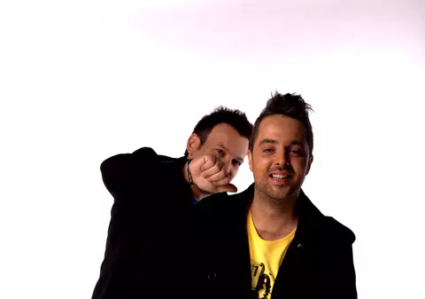 Fly Project nu mai sunt atât de ”fly”. Tudor și Dan cântăresc 200 kilograme împreună! (FOTO)