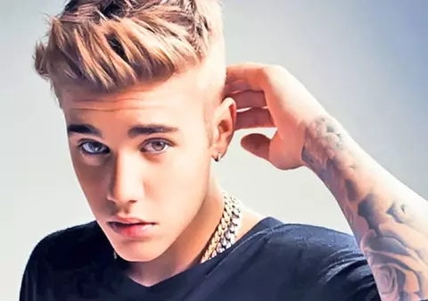 A cheltuit 100.000 de dolari ca să arate ca Justin Bieber, dar A MURIT! VIDEO