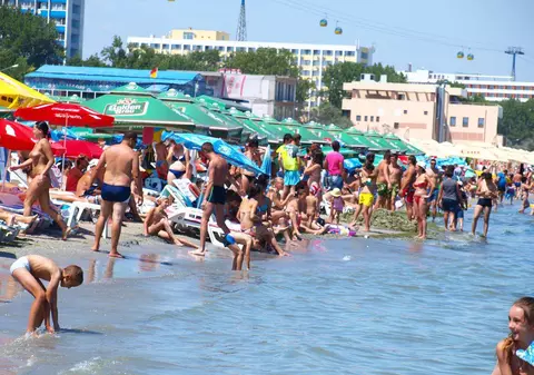 Nu o să-ţi vină să crezi care este ȚARA CU CEL MAI IEFTIN LITORAL din zonă