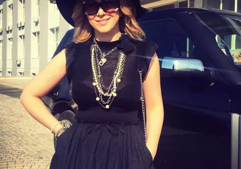 EXCLUSIV | Țeapă cu repetiție! Vedeta TVR Florina Constantinescu a fost asaltată de victimele escrocilor francezi care au lăsat-o fără mașină