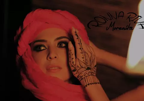Ronna Riva lansează videoclipul piesei de debut, ‘Morenita'
