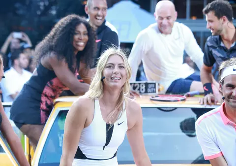 Sharapova, cu bikini la vedere | FOTO