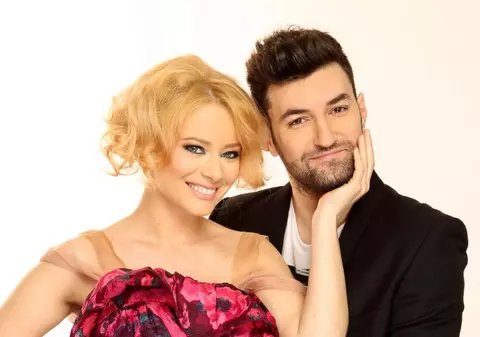 Nu-i pasă! Ce face Smiley în ziua nunții Laurei Cosoi: "Am început dimineața cu voie bună"