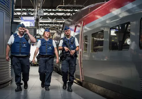 Cine e atacatorul din trenul Amsterdam-Paris?