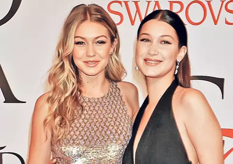 Frumuseţe la pătrat! Gigi Hadid şi sora sa au făcut senzaţie la New York | FOTO