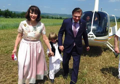 Prințul Paul și-a plimbat fiul de cinci ani prin toată România în vacanța de vară