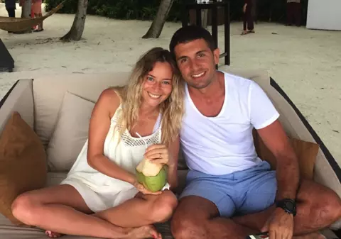 Laura Cosoi, IMAGINI DE SENZAȚIE din luna de miere! ”«Ne este greu», dar nu ne lasam”, spune ea | FOTO