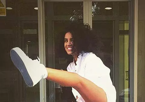 Încă puțin și i se vedea chiar tot! Cum a fost fotografiată Adelina Pestrițu | FOTO