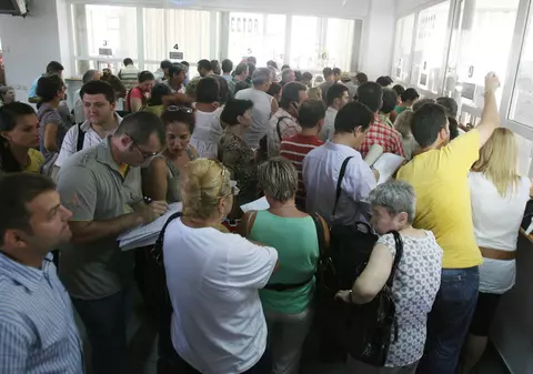 BUGETARII vor fi liberi! Vezi cum ar putea fi modificat programul de muncă