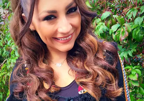 Andra, imagine emoționantă cu fetița ei la piept. A primit zeci de mii de like-uri într-o clipă | FOTO