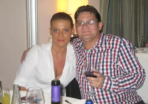 Detalii incredibile în cazul politicianului ucis. Ce s-a întâmplat cu soţia sa, imediat după crimă