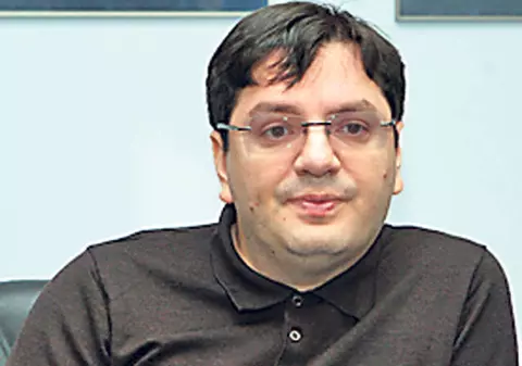 Reacția ministrului Sănătății după ce directorul Sălii Polivalente a fost prins lunând mită: ”I-am botezat un copil. Sunt şocat!”