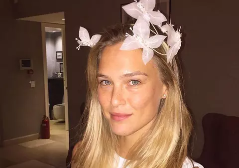 Bar Refaeli s-a măritat. Cum arată fosta iubită a lui diCaprio în rochie de mireasă