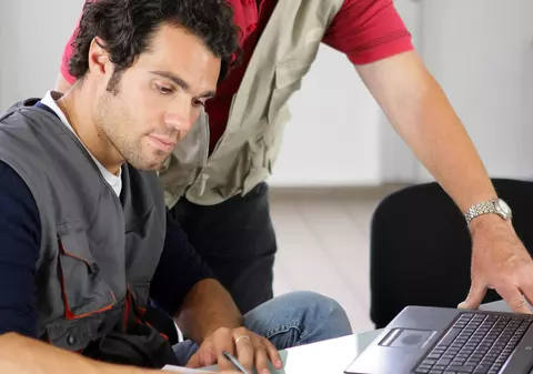 Te bucuri că-i chilipir? Grijă mare unde îți asiguri mașina! Iată care sunt cei mai reclamați asigurători