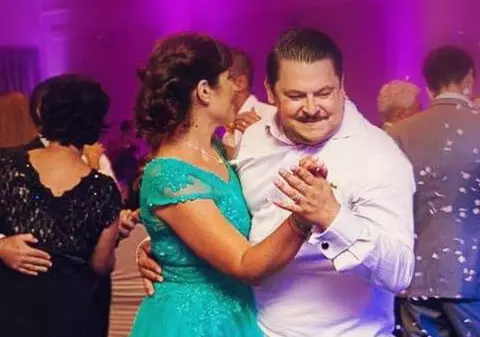 Nu l-ai fi crezut atât de romantic. Surpriza lui Bobonete pentru soţie, la împlinirea a 20 de ani de relaţie