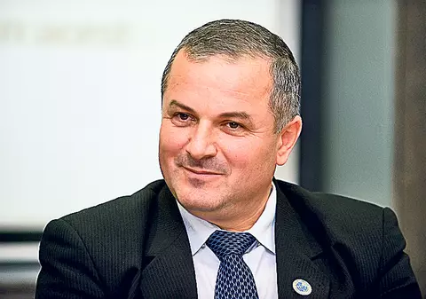 LIBERTATEA TE AJUTĂ: Vaccinarea nu este obligatorie!