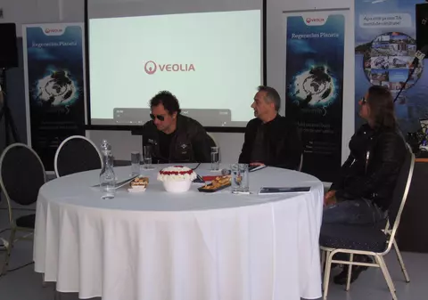 (P) „Anii cei mai buni sunt cei ce vor urma: Veolia!”