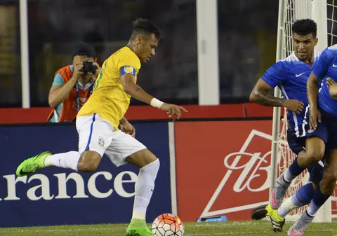 Brazilia, show cu Neymar, Argentina - salvată de Messi