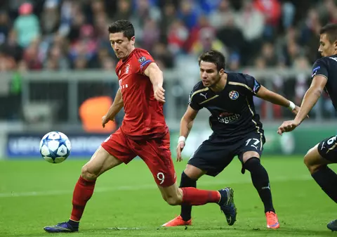 Liga Campionilor, etapa a doua: Lewandowski, alături de Ronaldo, în fruntea clasamentului golgheterilor Ligii Campionilor. Alex Mățel, simplu spectator la show-ul lui Bayern. Rezultate complete de marți și programul meciurilor de miercuri