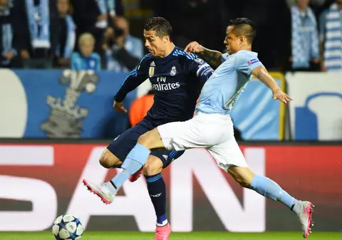 Rezultatele meciurilor din Liga Campionilor. Nu mai străLUCEște: Șahtior, demolată de miliardarii de la PSG. Ronaldo a dat golul 500 al carierei! Ploaie de goluri la Moscova. "Diavolii" din Manchester i-au întors pe "lupi" / VIDEO toate golurile