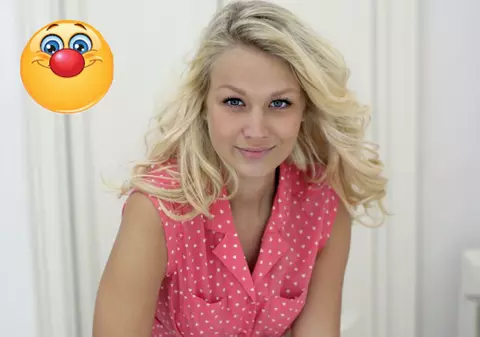 Să mai şi râdem... cu bancurile zilei!  Ce se întâmplă când tatăl îi spune dădacei ”îngeraş”