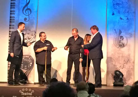 Horațiu Mălăele a tăiat panglica teatrului care îi poartă numele. Piesa ”Sunt un orb” a avut două reprezentații consecutive!