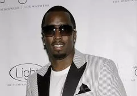 A făcut 60 de milioane de dolari într-un an! Află care e cel mai bine plătit rapper din lume 