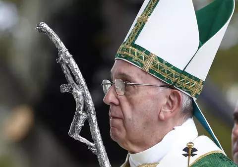 Papa Francisc e dur cu bisericile: "Dacă nu-i ajutaţi pe cei săraci şi pe nevoiaşi, plătiţi impozite ca orice alt business!"
