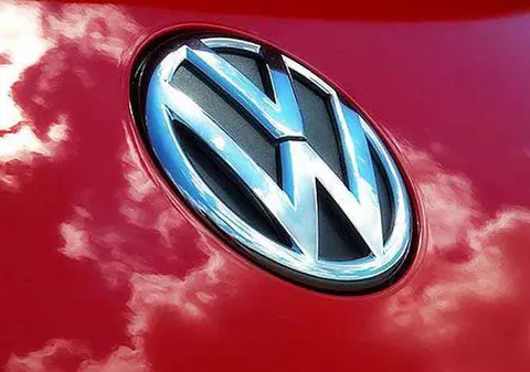 Aproape o cincime din motoarele diesel trucate de Volkswagen au fost produse la vecini. REACȚIA IMEDIATĂ A UNGURILOR