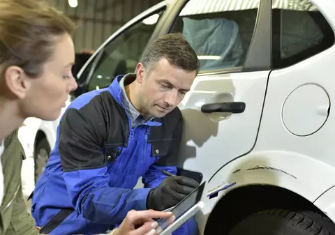 Șoferii sunt buni de plată! RCA-urile la Astra sunt refuzate în service-uri