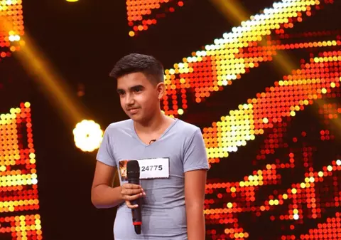 ”Șoricelul” a reușit să cucerească jurații de la X Factor cu o piesă a Andrei
