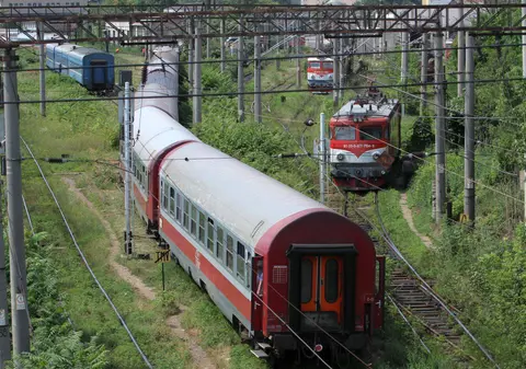 GREVĂ la CFR! Ar putea începe chiar de joi