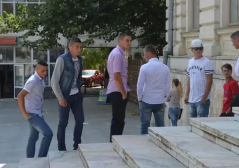 ZILE DE COŞMAR pentru unul dintre violatorii din Vaslui. Nu se poate opri din plâns, în puşcărie 