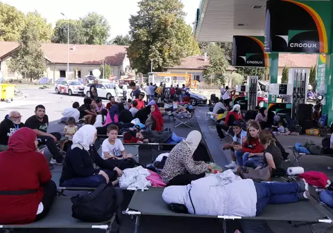 Doar AZI au intrat peste 20.000 de refugiați în Croația