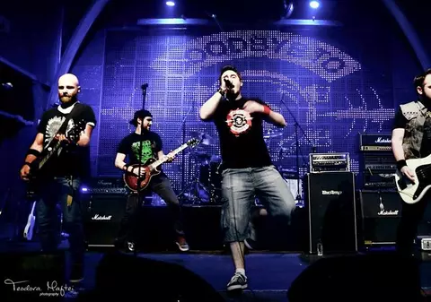 Ce a apărut pe pagina de Facebook a trupei Goodbye to Gravity. Fanilor nu le-a venit să creadă aşa ceva