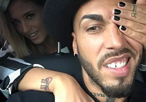 Alex Velea şi-a tatuat chipul fiului său pe mână. Cum arată desenul cu micuţul Dominic