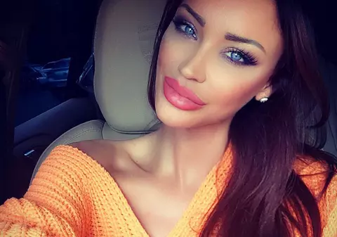 Frumoasă de mică! Bianca Drăguşanu, într-o imagine de arhivă. Cum arăta la grădiniţă