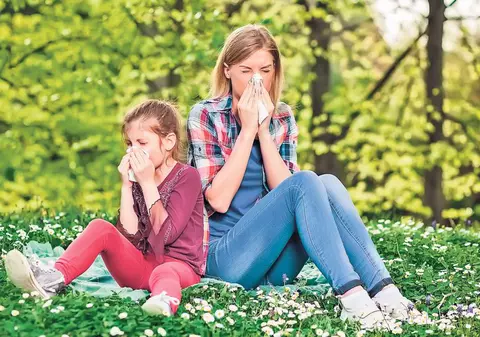 Unde-s microbii când ai nevoie de ei? Astmul şi alergiile ar putea fi prevenite cu ajutorul «bacteriilor bune»
