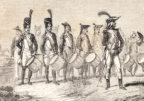 De ce se botează vapoarele? Iată explicaţiile unor tradiţii, gesturi şi expresii cu «trecut» militar, care astăzi sunt folosite de toată lumea