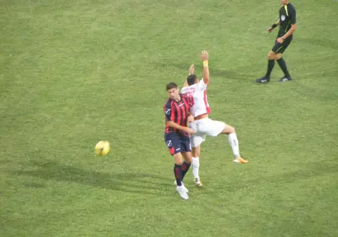 Gloria Buzău a trecut de Ceahlăul, într-o restanță din Liga 2. Joi joacă Rapidul. Meciul e în direct la Digi