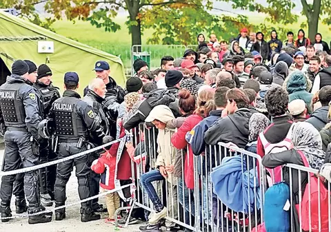 Slovenia a mobilizat armata