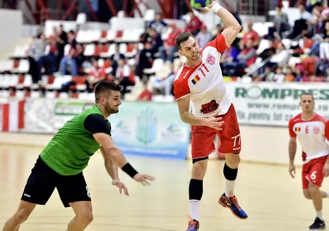 Dinamo a trecut de greci în turul II al Cupei EHF. Returul e azi