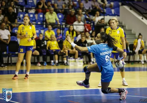 CSM București a trecut de CSM Ploiești