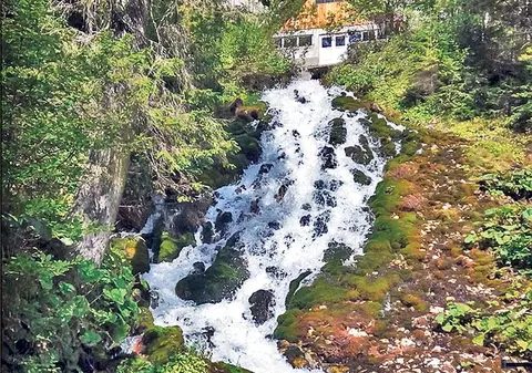 În Bucegi se află cascada cu apa cea mai pură din lume