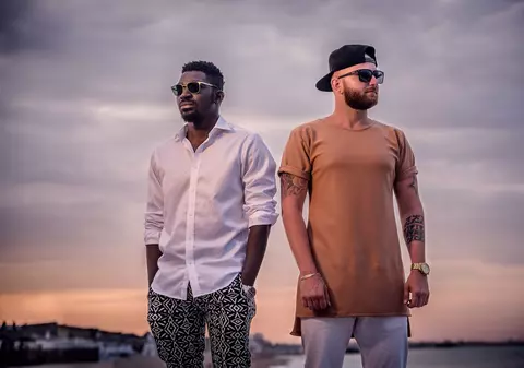 PREMIERĂ LIBERTATEA.RO | Excentric şi Obie lansează single-ul şi videoclipul "All the time"