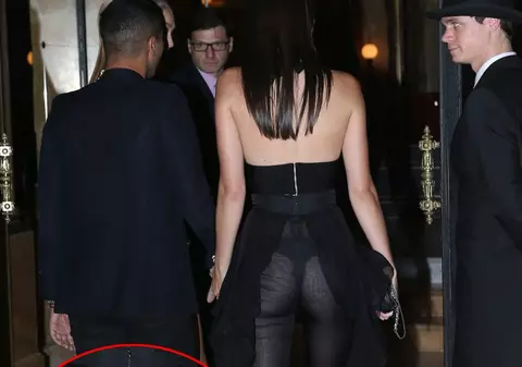 Le-a arătat fundul! O super vedetă, prea ”transparentă” pe stradă | FOTO  