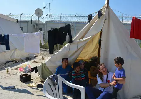 O ieșeancă, «înger» printre refugiații sirieni