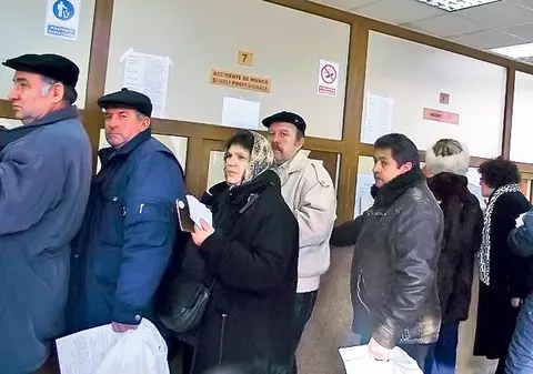 SUBVENȚII PENTRU PATRONI. Peste 8.800 de ”EXPIRAȚI” pe piaţa muncii au fost angajați