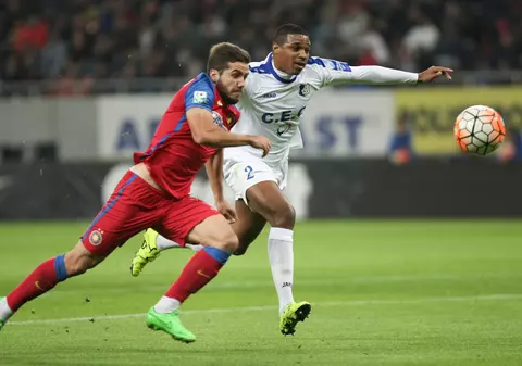 Liga I, etapa a 15-a. Steaua - Pandurii 1-1. Gorjenii au făcut legea la Bucureşti, dar au scăpat victoria printre degete. Răduţ a deschis scorul, iar Hora a trimis balonul în bară. Campioana, care şutat pe poartă de abia în minutul 66, a egalat pe final, prin Muniru / FOTO