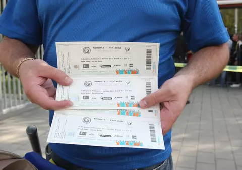 PRELIMINARII EURO 2016 / Biletele pentru meciul cu Finlanda s-au epuizat. ^Mai pot apărea tichete joi, după ora 11.00, dacă mai rămân neconfirmate de la deţinătorii tichetelor virtuale. Metroul circulă până la 1.00